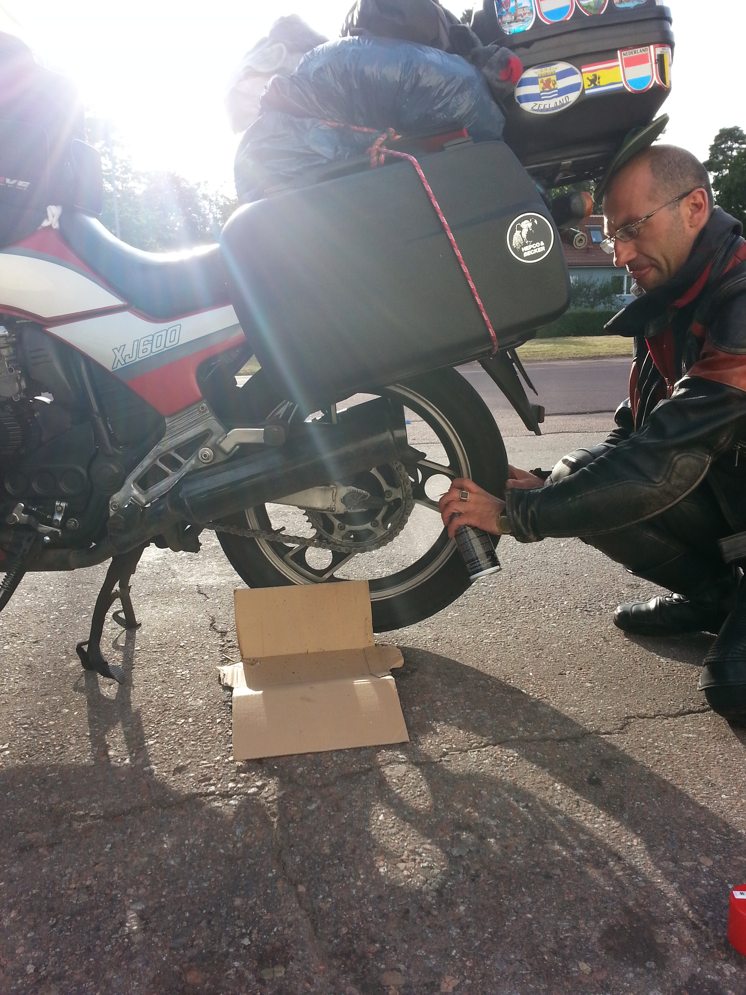 Arreglando la moto